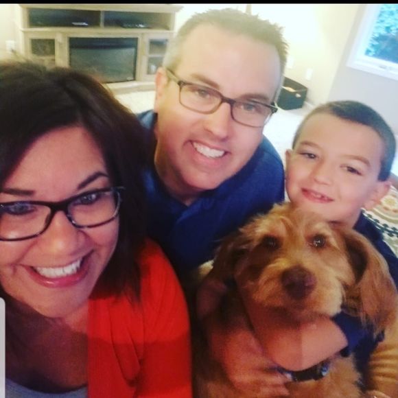 Meet your Posher, Amy - Picture 1 of 1